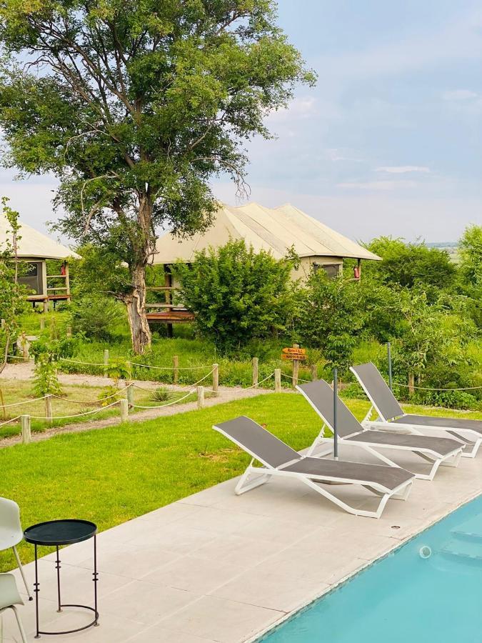 Xhabe Safari Lodge Chobe Muchenje Luaran gambar