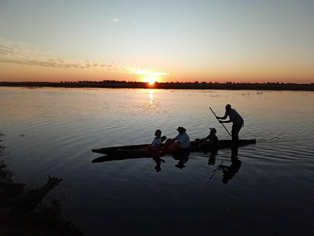 Xhabe Safari Lodge Chobe Muchenje Luaran gambar