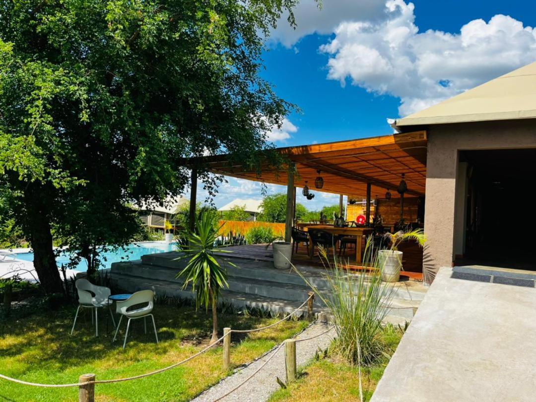 Xhabe Safari Lodge Chobe Muchenje Luaran gambar
